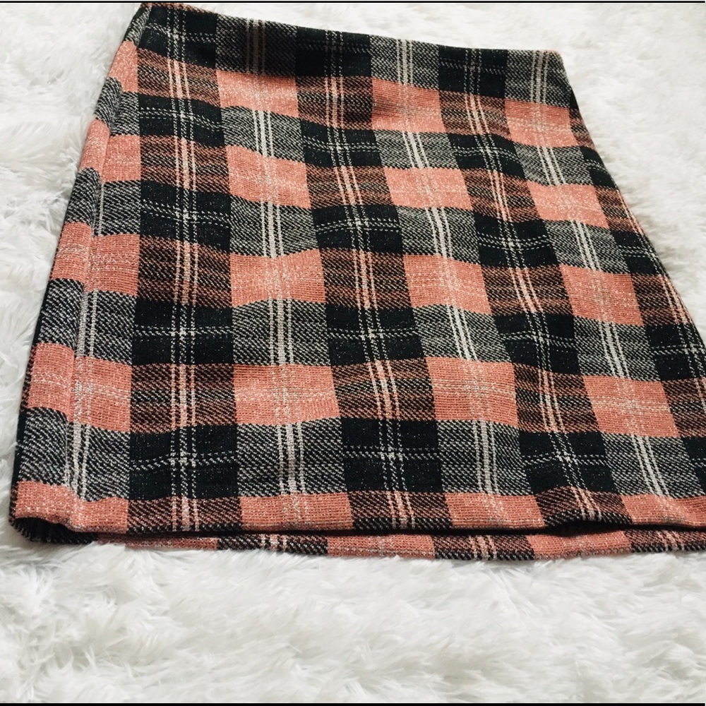 🛑 ⭐️Sold H&M mini skirt.